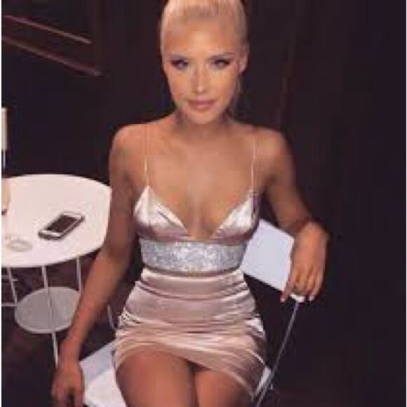 NWOT MESHKI Ilona Dimond Bralette in Nude Size M - Picture 2 of 8